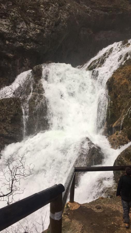 维维恩达旅行乡村卡萨卡米罗酒店 塞古拉 - 德拉谢拉 外观 照片